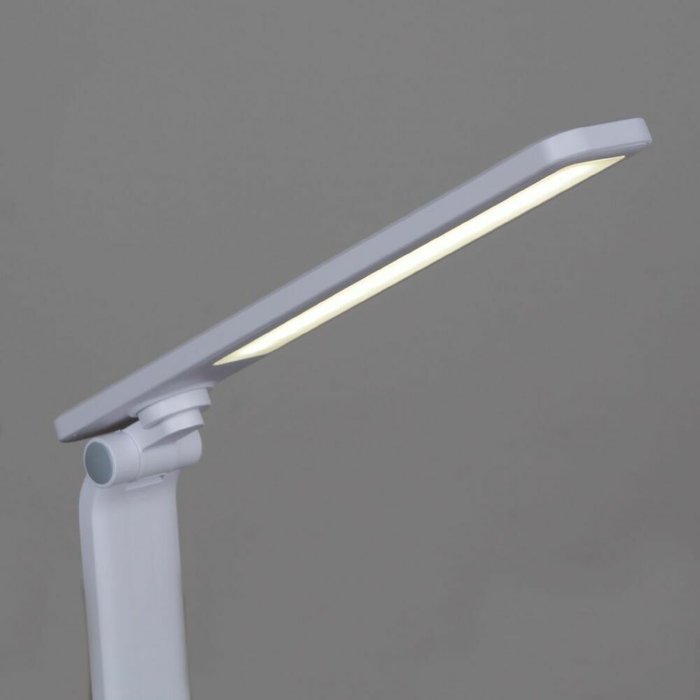 Настольная лампа 00518-0.7-01 WT (пластик, цвет белый) - лучшие Рабочие лампы в INMYROOM
