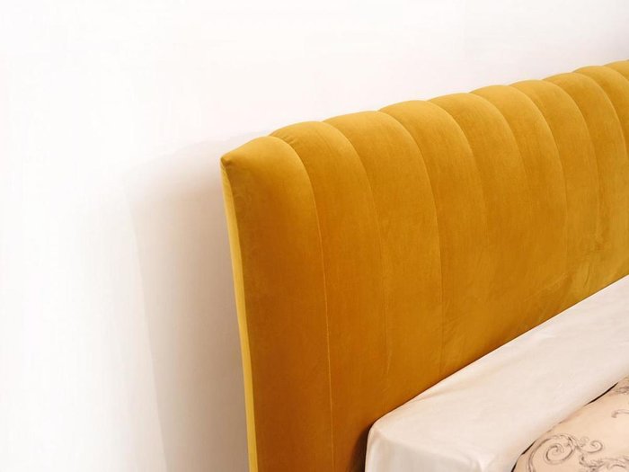 Кровать Queen Anastasia бордового цвета 160x200 - лучшие Кровати для спальни в INMYROOM