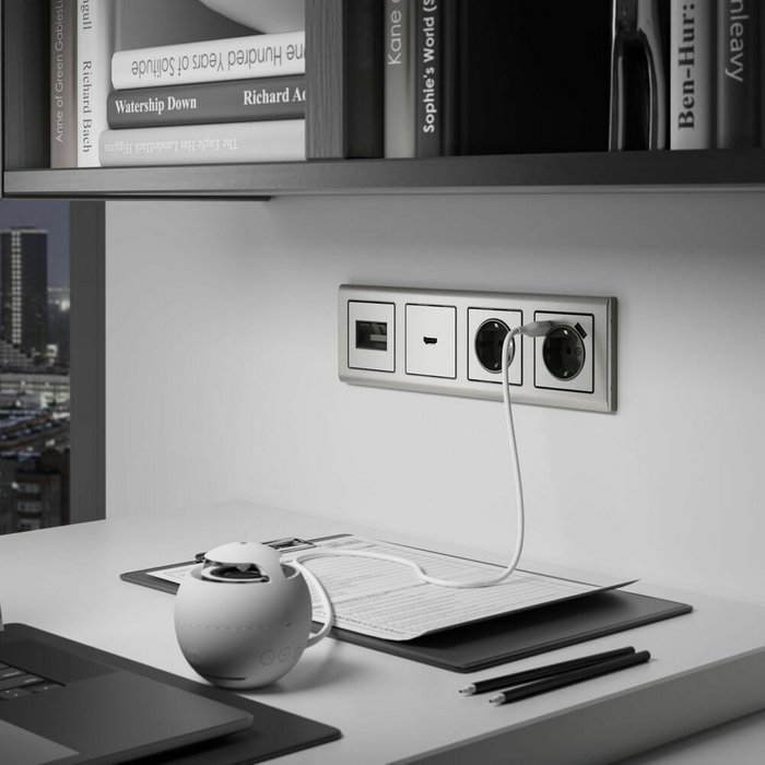 Накладка для USB розетки глянцевый никель W1179502 - лучшие Розетки в INMYROOM Накладка для USB розетки глянцевый никель W1179502 - лучшие Розетки в INMYROOM