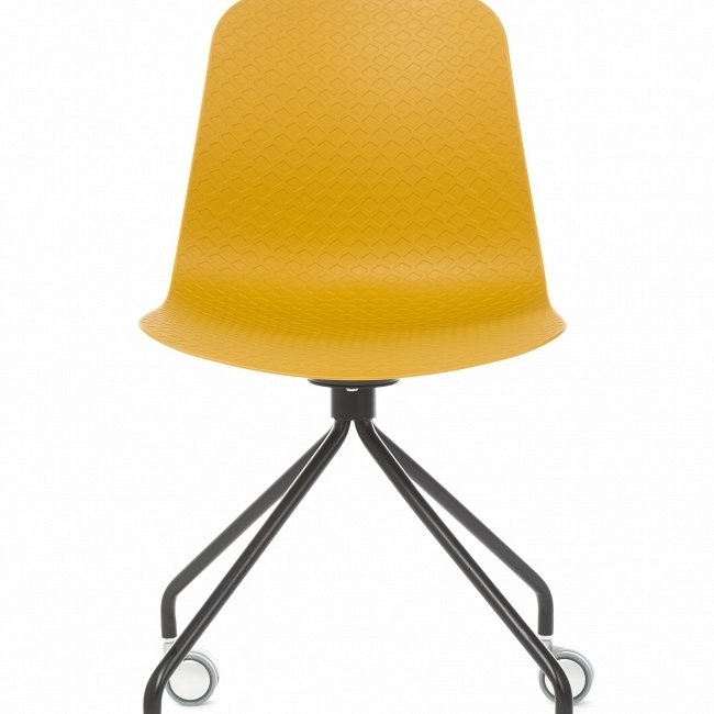 Стул на колесиках Glide оранжевого цвета - лучшие Обеденные стулья в INMYROOM