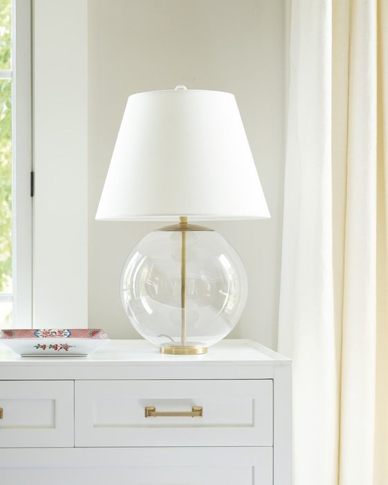 Настольная лампа Клейтон Латунь с белым абажуром - лучшие Настольные лампы в INMYROOM