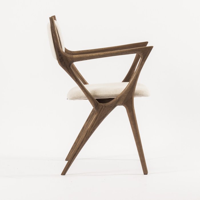 Стул Катания коричневого цвета - лучшие Обеденные стулья в INMYROOM