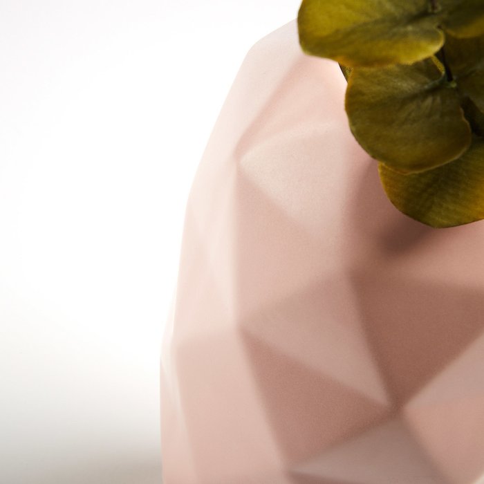 Ваза керамическая Lineal розового цвета - купить Вазы  по цене 3690.0