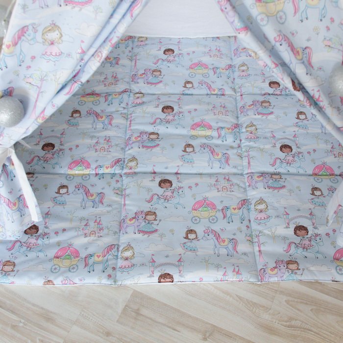 Стеганый игровой коврик Princess&Unicorn 110х110 см - лучшие Ковры для детской в INMYROOM