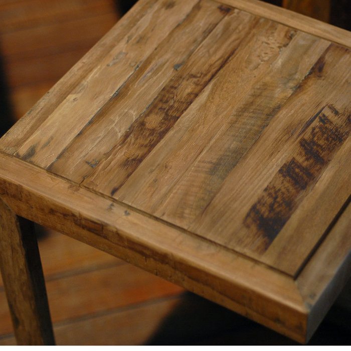 Стол кофейный d-Bodhi "Solo" из массива дерева тика - лучшие Кофейные столики в INMYROOM