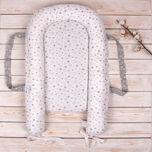 Кокон 'Гнёздышко' для новорождённых 'BabyRelax' 50х75, с ручками, съёмный матрасик 'Звездное небо серый' - лучшие Декоративные подушки в INMYROOM