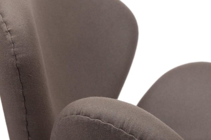 Кресло Swan Chair серо-коричневого цвета - купить Интерьерные кресла по цене 35700.0