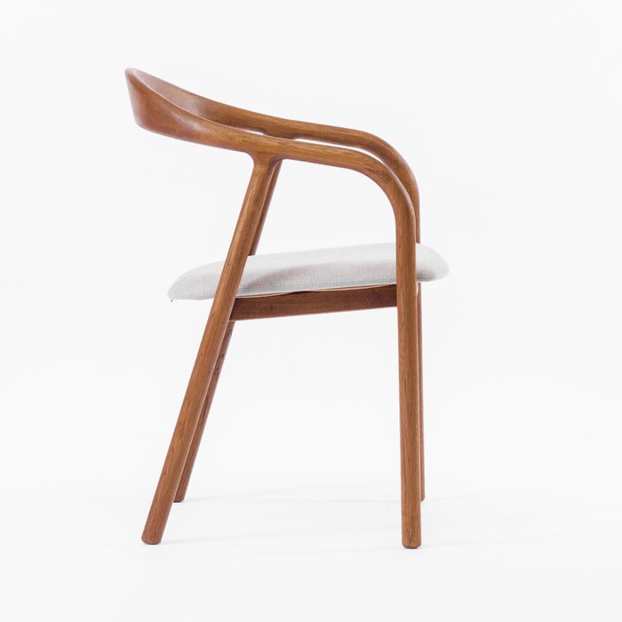 Стул Лугано коричневого цвета - лучшие Обеденные стулья в INMYROOM