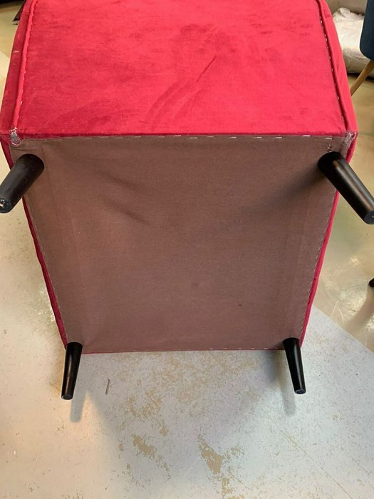 Кресло Йорк Max razz бордового цвета    - лучшие Интерьерные кресла в INMYROOM