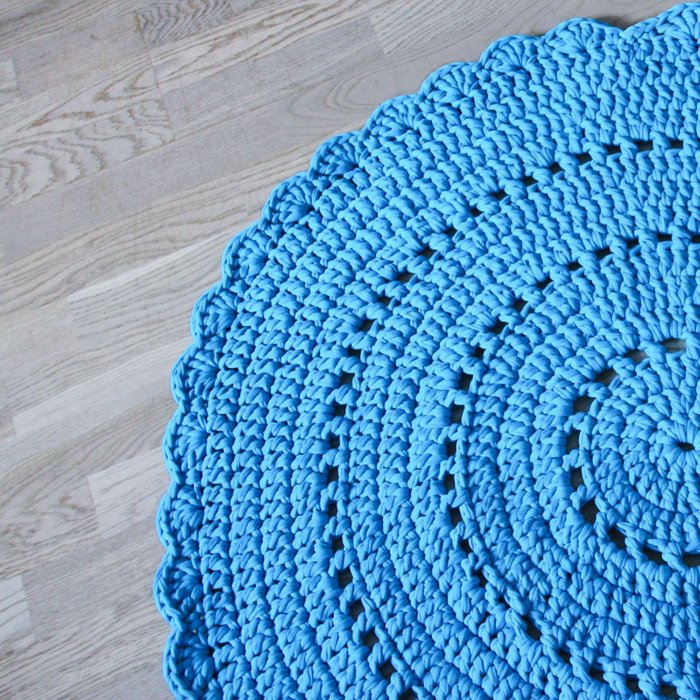 Вязаный коврик Синий 100 см - лучшие Ковры для детской в INMYROOM
