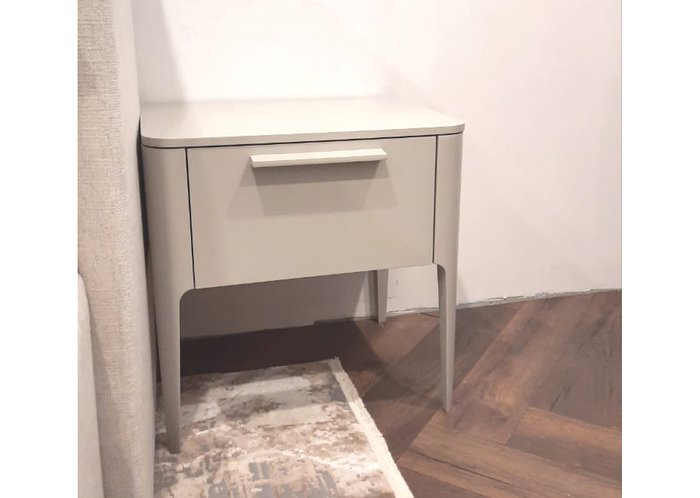 Тумба прикроватная Type серо-бежевого цвета - лучшие Прикроватные тумбы в INMYROOM