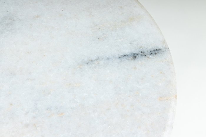 Кофейный стол Simple Stone белого цвета - купить Кофейные столики по цене 24990.0