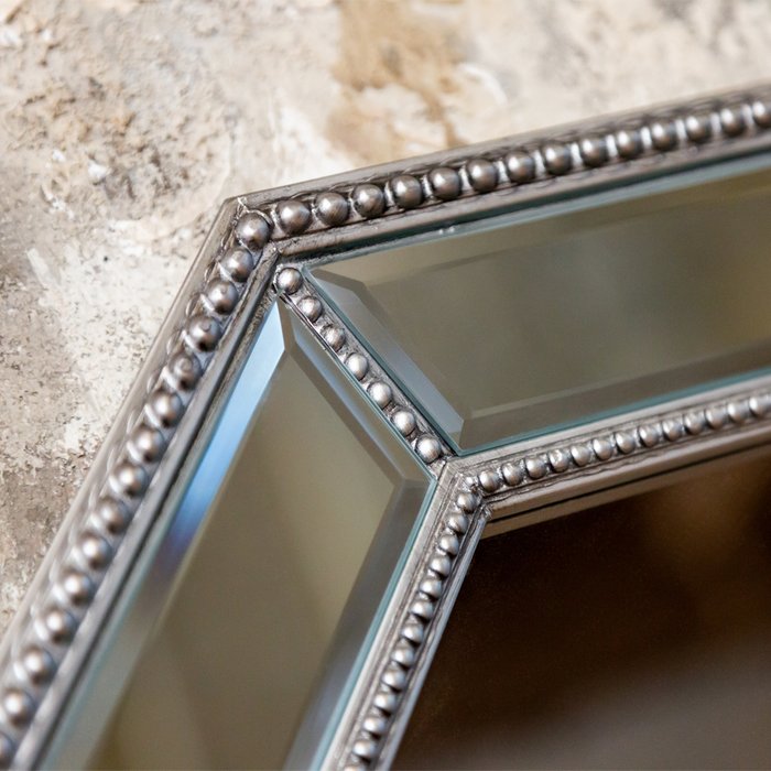 Зеркало настенное Элиан в раме серебряного цвета с эффектом патины - купить Настенные зеркала по цене 21000.0