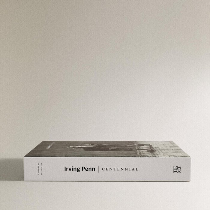 Держатели для книг и журналов Книга к столетнему юбилею Ирвинга Пенна - купить Бра и настенные светильники по цене 15753 Держатели для книг и журналов Книга к столетнему юбилею Ирвинга Пенна - купить Бра и настенные светильники по цене 15753