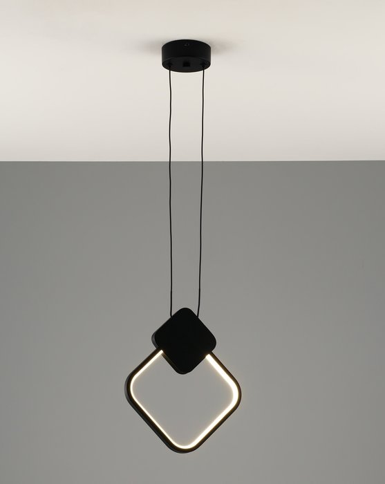 Светодиодный подвесной светильник Store черного цвета - купить Подвесные светильники по цене 9290.0