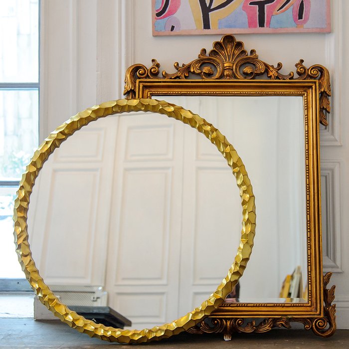 Настенное зеркало Алиот  в раме золотого цвета  - лучшие Настенные зеркала в INMYROOM