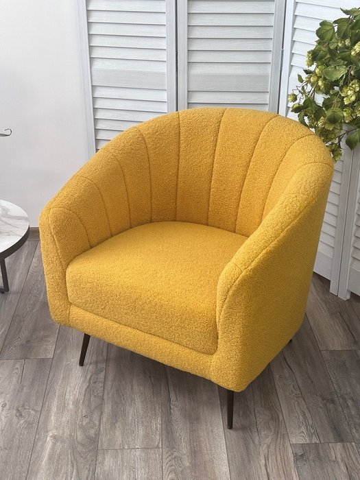 Кресло Kalmar желтого цвета - лучшие Интерьерные кресла в INMYROOM