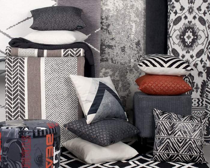 Декоративная подушка Zoom Cross Grafit - лучшие Декоративные подушки в INMYROOM