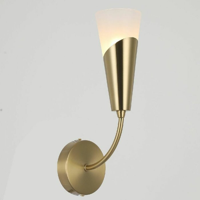 Бра IL0459-1W-79 BRASS (стекло, цвет белый) Бра IL0459-1W-79 BRASS (стекло, цвет белый)