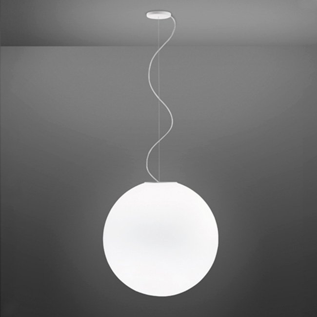 Подвесной светильник Fabbian SFERA из белого стекла  - купить Подвесные светильники по цене 63240.0