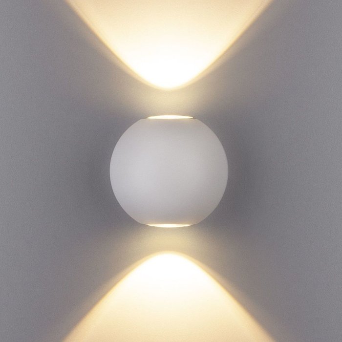 Пылевлагозащи&lt;wbr&gt;щенный светодиодный светильник Diver белый IP54 1566 Techno LED белый - купить Настенные уличные светильники по цене 4530.0