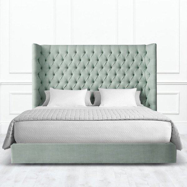 Кровать Durham из массива с обивкой зеленого цвета 180х200