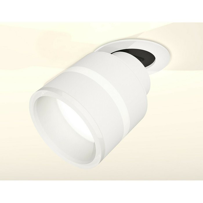 Светильник точечный Ambrella Techno Spot XM8101524 - купить Встраиваемые споты по цене 7619.0