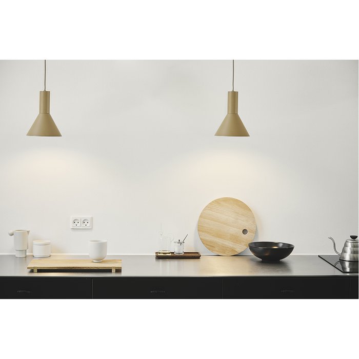 Подвесная лампа Lyss оливкового цвета - купить Подвесные светильники по цене 14600.0