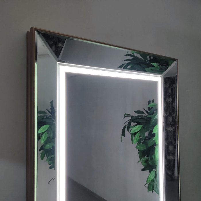 Настенное зеркало Chester - лучшие Настенные зеркала в INMYROOM