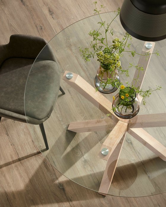 Обеденный круглый стол Arya со стеклянной столешницей - лучшие Обеденные столы в INMYROOM