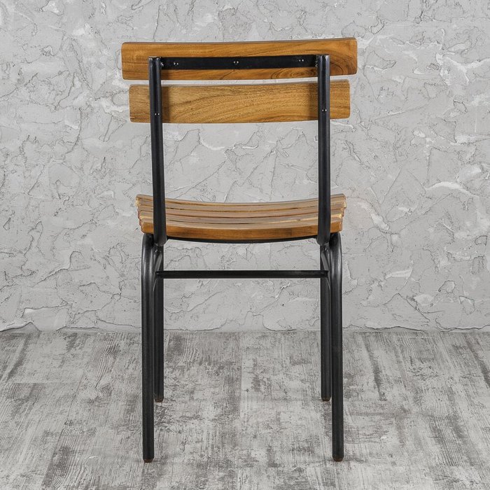 Стул коричневого цвета с металлическими ножками - купить Обеденные стулья по цене 13600.0