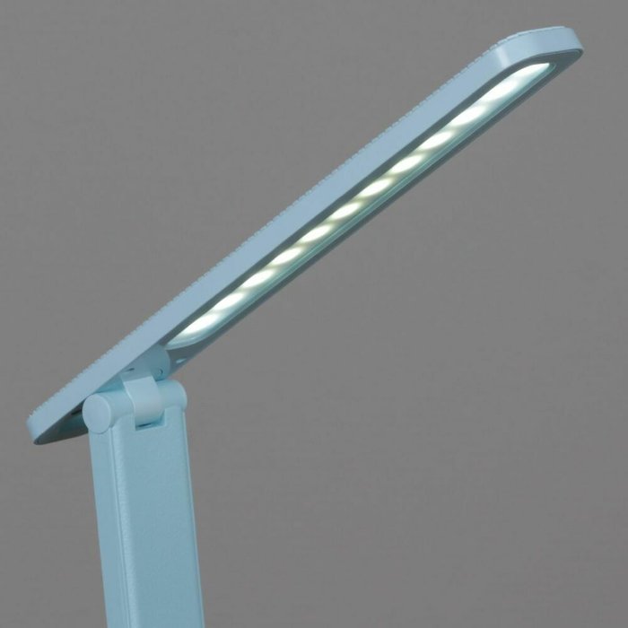 Настольная лампа 00010-0.7-01D blue (пластик, цвет голубой) - лучшие Рабочие лампы в INMYROOM