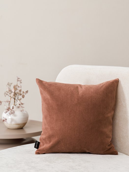 Декоративная подушка Ultra terra терракотового цвета - лучшие Декоративные подушки в INMYROOM