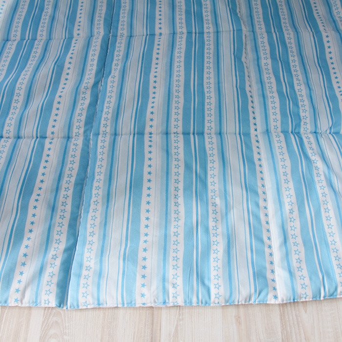 Стеганый плед для вигвама "Blue Stripes" - купить Аксессуары и текстиль для игровых домиков по цене 2990.0