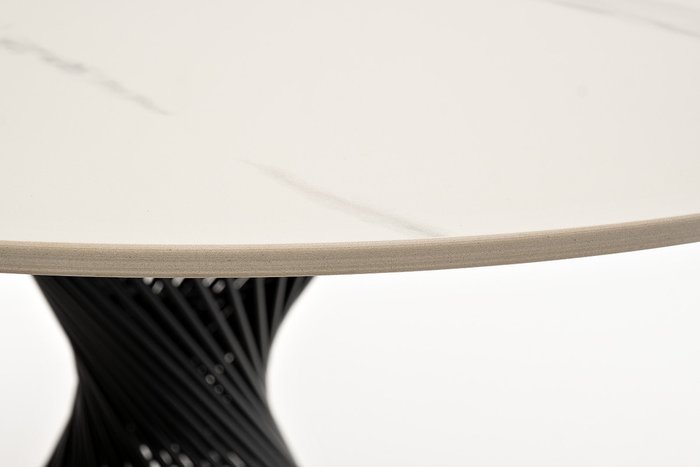 Обеденный стол Луна белого цвета - купить Обеденные столы по цене 31990.0