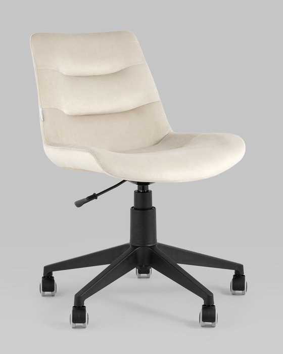 Кресло компьютерное Остин бежевого цвета - купить Офисные кресла по цене 10990.0