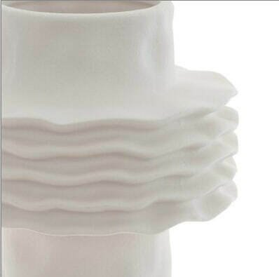 Керамическая ваза белого цвета  - купить Вазы  по цене 5890.0