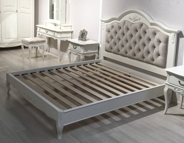 Кровать Akrata 140×200 бело-бежевого цвета с эффектом старения - лучшие Кровати для спальни в INMYROOM Кровать Akrata 140×200 бело-бежевого цвета с эффектом старения - лучшие Кровати для спальни в INMYROOM