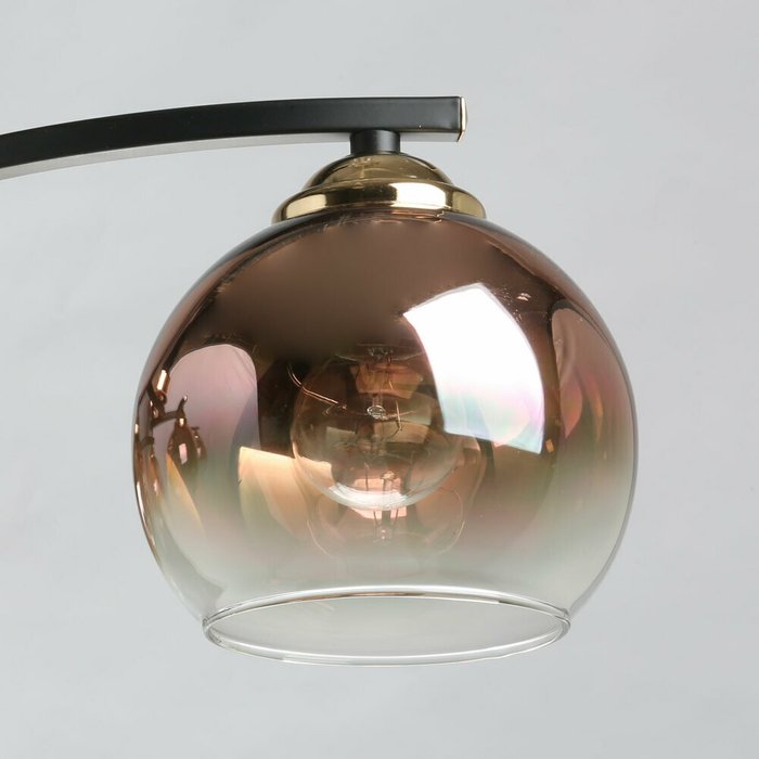 Потолочная люстра Вита со стеклянными плафонами - лучшие Потолочные люстры в INMYROOM