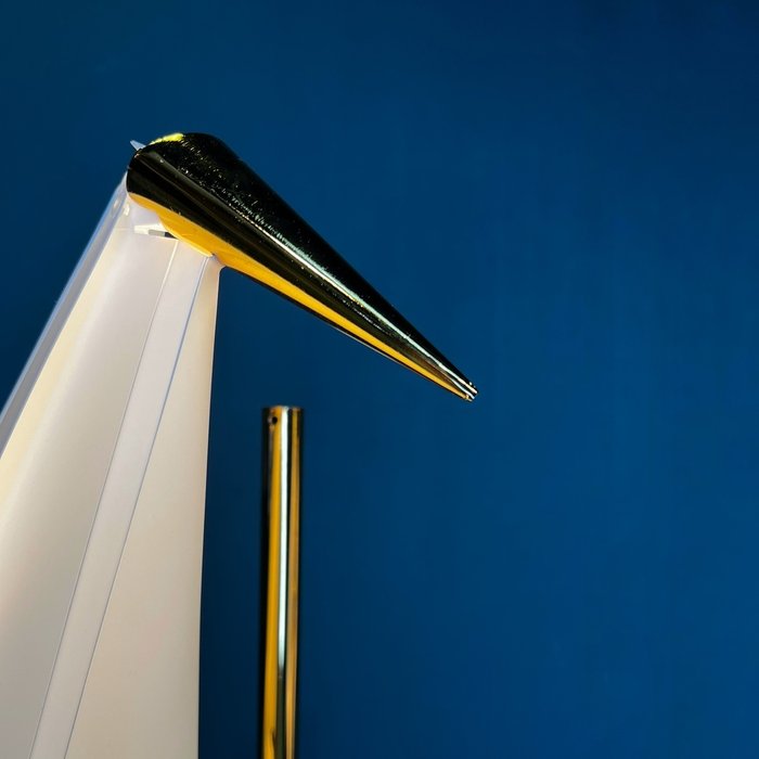 Настольная лампа Origami Bird Table Lamp - лучшие Настольные лампы в INMYROOM Настольная лампа Origami Bird Table Lamp - лучшие Настольные лампы в INMYROOM