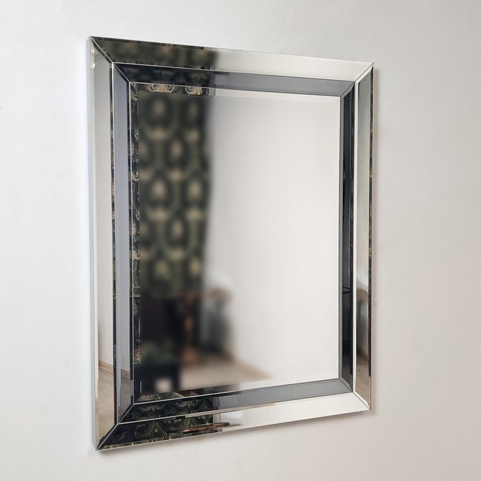 Зеркало настенное Escape серого цвета - купить Настенные зеркала по цене 38300.0
