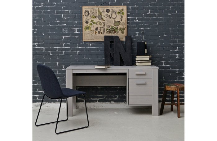 Письменный стол DE EEKHOORN "Dennis desk pine concrete grey brushed" - лучшие Письменные столы в INMYROOM