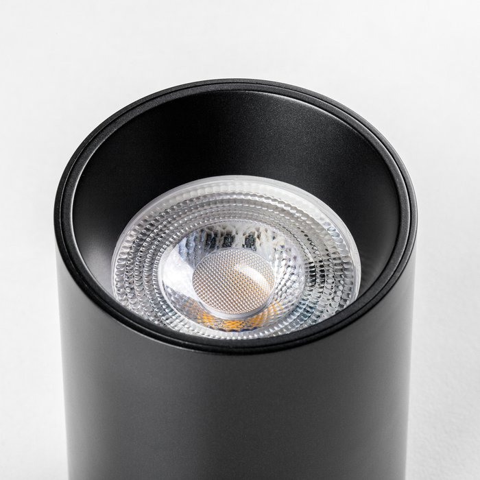 Рамка (светильник) PVC д/LED-модулей 941хх и LED-ламп D50мм RULLO HP16 ЧЕРНЫЙ - купить Накладные споты по цене 999.0 Рамка (светильник) PVC д/LED-модулей 941хх и LED-ламп D50мм RULLO HP16 ЧЕРНЫЙ - купить Накладные споты по цене 999.0