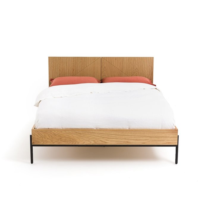 Кровать с основанием из светлого дуба Lodge 160x200 бежевого цвета - купить Кровати для спальни по цене 72352.0