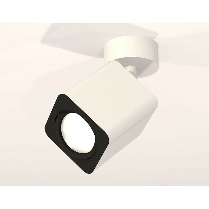 Светильник точечный Ambrella Techno Spot XM7812011 - купить Накладные споты по цене 7208.0