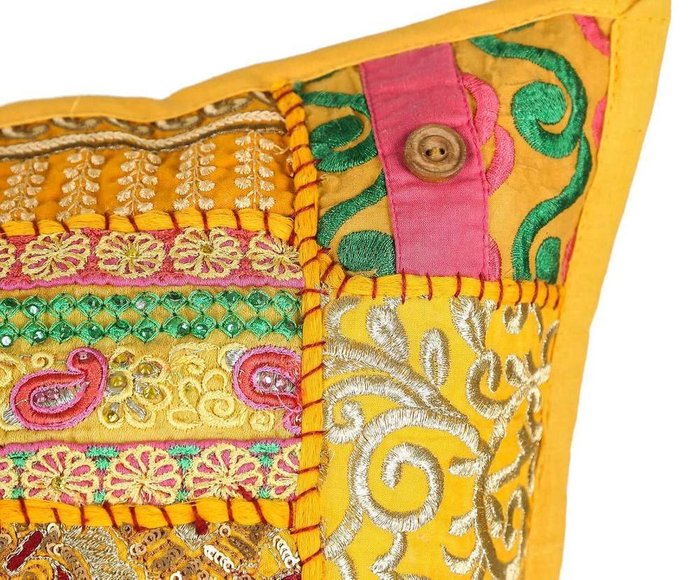 Декоративная подушка желтого цвета - лучшие Декоративные подушки в INMYROOM