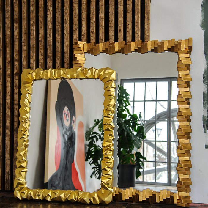 Настенное зеркало Штерн в раме золотого цвета  - купить Настенные зеркала по цене 40000.0