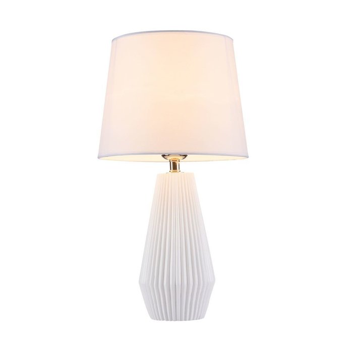 Настольная лампа Calvin белого цвета - купить Настольные лампы по цене 11290.0