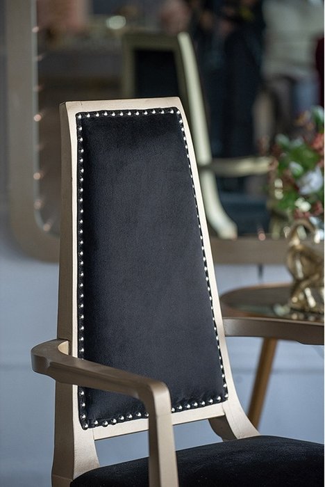 Стул с подлокотниками черного цвета - лучшие Обеденные стулья в INMYROOM