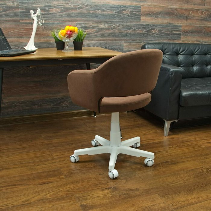 Кресло Бабби коричнево-белого цвета - купить Офисные кресла по цене 9990.0